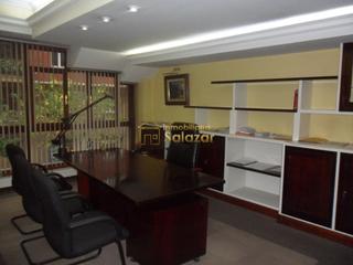 Office space in Campuzano. Se vende oficina en rodriguez arias. Office space in Campuzano. Se vende oficina en rodriguez arias.
