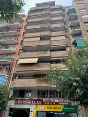 Appartement à Gran passeig de ronda 147. Ronda rovira roure piso señorial de 190 mts,  5 habitaciones, te Appartement à Gran passeig de ronda 147. Ronda rovira roure piso señorial de 190 mts,  5 habitaciones, te