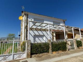 Maison jumelée N/a Maison jumelée N/a