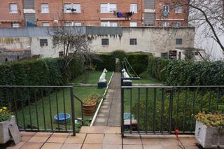Maison jumelée Avenida ntra sra estibaliz. Vivienda adosada con jardín en avd de estíbaliz Maison jumelée Avenida ntra sra estibaliz. Vivienda adosada con jardín en avd de estíbaliz