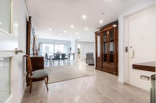 Maison jumelée à Barri del Centre. Casa diseñada para inspirar a cada miembro de la familia Maison jumelée à Barri del Centre. Casa diseñada para inspirar a cada miembro de la familia