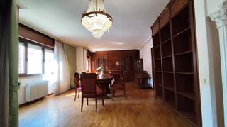 Appartement Logroño - gonzalo de berceo. Vivienda de cuatro dormitorios con terraza en el centro de logro Appartement Logroño - gonzalo de berceo. Vivienda de cuatro dormitorios con terraza en el centro de logro