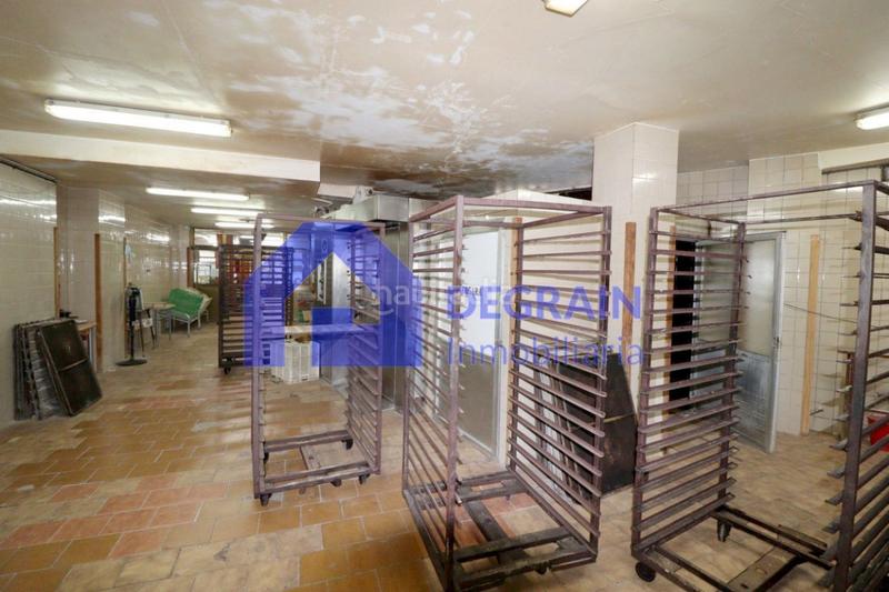 Foto 19d87efd-42e9-4ad2-9960-f5e634c73733. Locale commerciale in Teatinos - Los Prados Oviedo Foto 19d87efd-42e9-4ad2-9960-f5e634c73733. Locale commerciale in Teatinos - Los Prados Oviedo