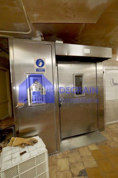 Foto 9548b1f8-8b38-4e5c-aec6-318eacb32e1e. Locale commerciale in Teatinos - Los Prados Oviedo Foto 9548b1f8-8b38-4e5c-aec6-318eacb32e1e. Locale commerciale in Teatinos - Los Prados Oviedo