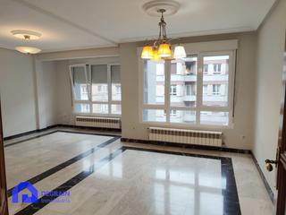 Location Appartement  Oviedo - calle valentin masip. Alquiler vacio sin electrodomésticos  tres dormitorios en valent Location Appartement  Oviedo - calle valentin masip. Alquiler vacio sin electrodomésticos  tres dormitorios en valent