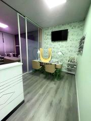 Pas-de-porte Local commercial à Universidad. Nrefun4524 alquiler y traspaso de centro estético y de uñas en g Pas-de-porte Local commercial à Universidad. Nrefun4524 alquiler y traspaso de centro estético y de uñas en g