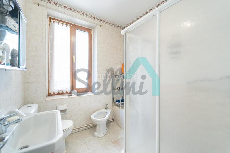 Foto eb166956-6740-43d8-b259-01f5d3d0145d. Appartamento con riscaldamento parcheggio in La Felguera Langreo Foto eb166956-6740-43d8-b259-01f5d3d0145d. Appartamento con riscaldamento parcheggio in La Felguera Langreo