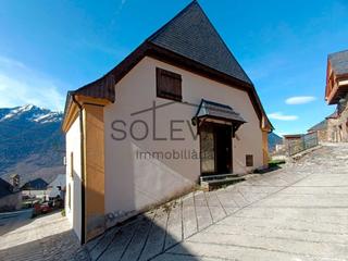 Zweistöckige Wohnung  Cap dera r Zweistöckige Wohnung  Cap dera r