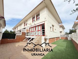 Casa Libertad. Chalet adosado en zona del puntal en laredo Casa Libertad. Chalet adosado en zona del puntal en laredo