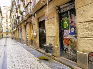 Local Comercial a Juan de bilbao kalea 10. Local recién reformado en parte vieja. uso almacén. Local Comercial a Juan de bilbao kalea 10. Local recién reformado en parte vieja. uso almacén.
