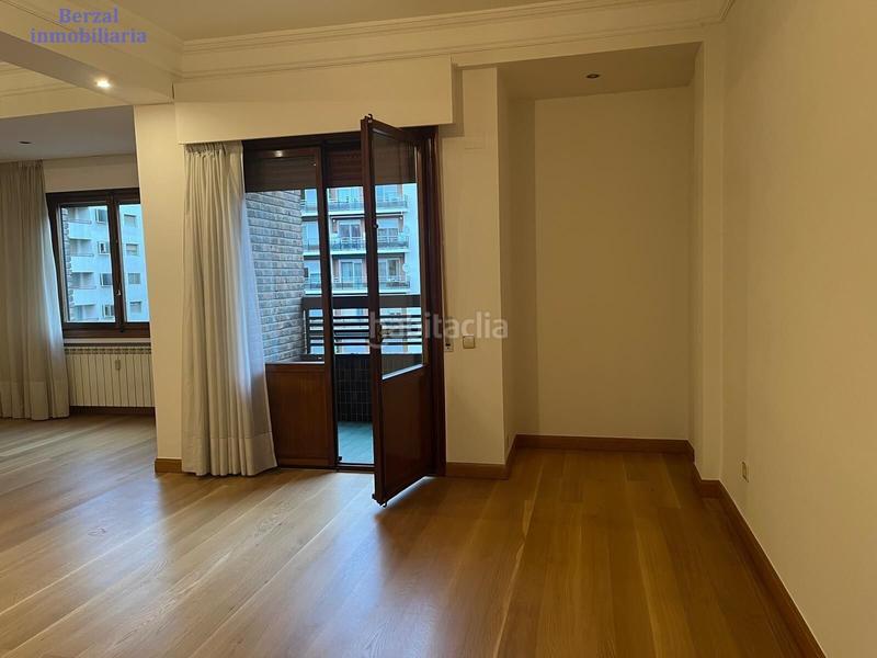 Foto b3fc948f-2584-4322-a03d-e73f3591bac5. Alquiler piso vivienda de tres habitaciones en la gran vía en Logroño Foto b3fc948f-2584-4322-a03d-e73f3591bac5. Alquiler piso vivienda de tres habitaciones en la gran vía en Logroño