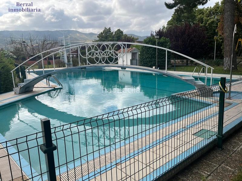 Foto ef19a3ed-81ed-487a-8eb3-aa6a59001516. Xalet amb calefacció aparcament piscina a Nalda Foto ef19a3ed-81ed-487a-8eb3-aa6a59001516. Xalet amb calefacció aparcament piscina a Nalda