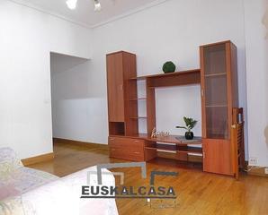 Piso en Zona Indautxu. Vivienda exterior en indautxu. con terraza Piso en Zona Indautxu. Vivienda exterior en indautxu. con terraza