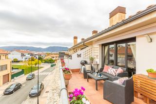 Àtic  Noain - concejo de imarcoain 22. Atico duplex con vistas en noain Àtic  Noain - concejo de imarcoain 22. Atico duplex con vistas en noain