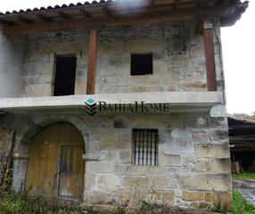 Casa adossada a Barrio las barcenas 42. Encantadora casa de piedra en villafufre, cantabria Casa adossada a Barrio las barcenas 42. Encantadora casa de piedra en villafufre, cantabria