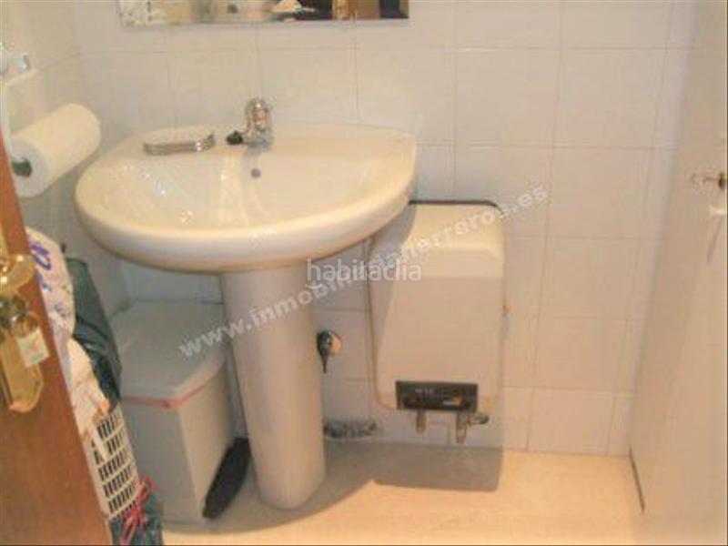 Foto b69b76d4-fb47-49e5-96e0-5928998a8971. Office space in Gran Via Logroño Foto b69b76d4-fb47-49e5-96e0-5928998a8971. Office space in Gran Via Logroño