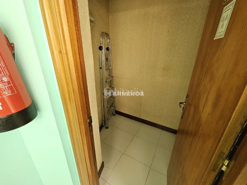 Foto f25be52d-53e0-4ab9-aa51-d1068014145b. Oficina  en venta en gran vía, 3 dormitorios. en Logroño Foto f25be52d-53e0-4ab9-aa51-d1068014145b. Oficina  en venta en gran vía, 3 dormitorios. en Logroño
