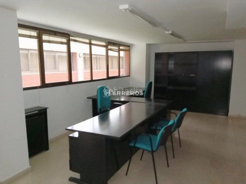 Foto f8221abf-5fe3-4e2f-a47a-1648039d31eb. Büro in Oeste Logroño Foto f8221abf-5fe3-4e2f-a47a-1648039d31eb. Büro in Oeste Logroño