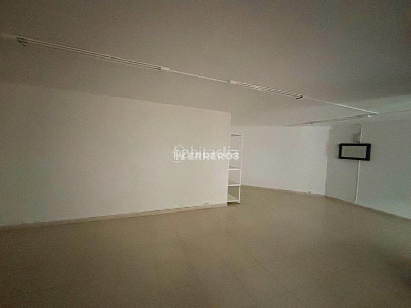 Foto f96512fe-fba3-45f9-bcaf-a43f982511bd. Büro in Oeste Logroño Foto f96512fe-fba3-45f9-bcaf-a43f982511bd. Büro in Oeste Logroño