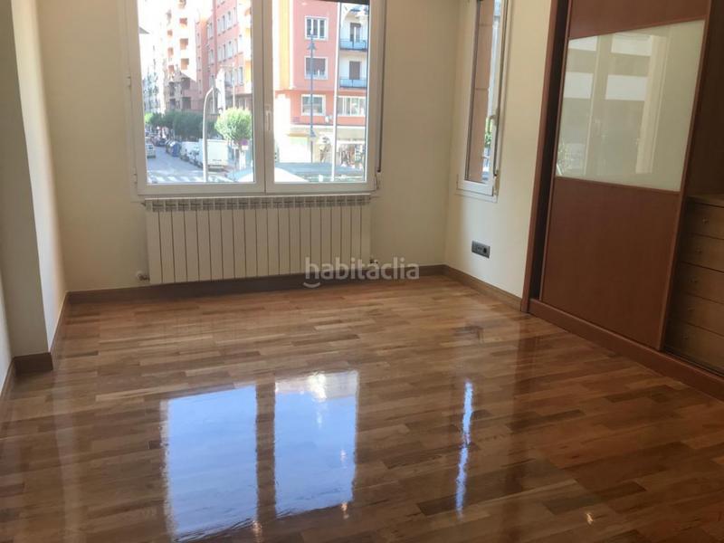 Foto 57b5c4bd-3223-4434-91ad-2f7a3686a1c8. Miete etagenwohnung mit heizung parking in Gran Via Logroño Foto 57b5c4bd-3223-4434-91ad-2f7a3686a1c8. Miete etagenwohnung mit heizung parking in Gran Via Logroño