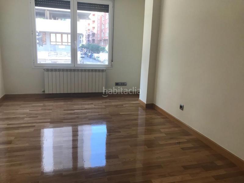 Foto 364a3f6e-ec27-43e0-80f9-25891fef11de. Rent flat with heating parking in Gran Via Logroño Foto 364a3f6e-ec27-43e0-80f9-25891fef11de. Rent flat with heating parking in Gran Via Logroño