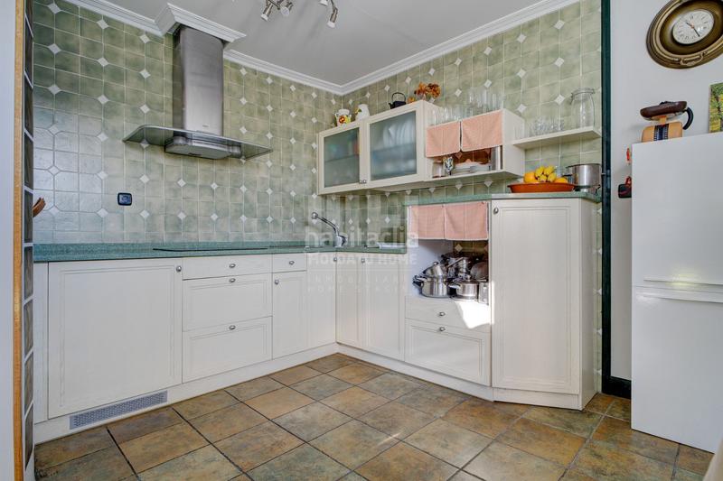 Foto d7c605b3-0fd3-49ed-9340-98b4bd5c6ab5. Edifici a Ezkio - Itsaso Foto d7c605b3-0fd3-49ed-9340-98b4bd5c6ab5. Edifici a Ezkio - Itsaso