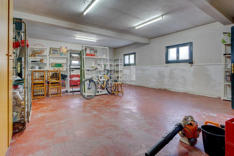 Foto f3913299-1a54-45e8-8ae6-49d6dc675e08. Edifici a Ezkio - Itsaso Foto f3913299-1a54-45e8-8ae6-49d6dc675e08. Edifici a Ezkio - Itsaso