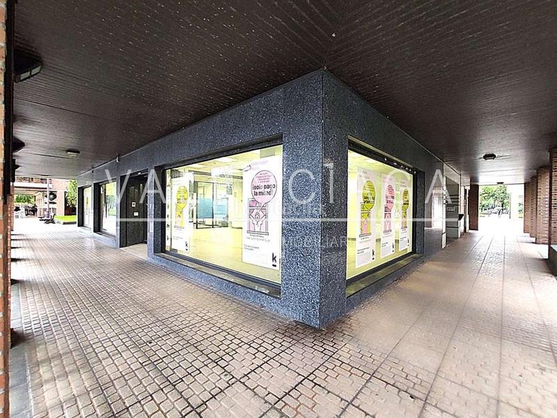 Foto d42b1b7a-9ece-475a-b7e7-5b164d7e8278. Location local commercial dans Zarautz Foto d42b1b7a-9ece-475a-b7e7-5b164d7e8278. Location local commercial dans Zarautz