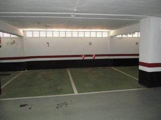 Parking coche en Kalero-Basozelai. Parcela de garaje para coche grande en venta por 21.000€ en la z Parking coche en Kalero-Basozelai. Parcela de garaje para coche grande en venta por 21.000€ en la z