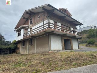 Chalet à Berango. Antiguo baserri, con muchas posibilidades, segregar, hacer vivie Chalet à Berango. Antiguo baserri, con muchas posibilidades, segregar, hacer vivie