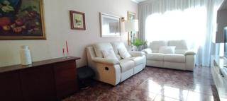 Appartement  Carrer clot. Piso en el emblematico barrio del clot, junto al mercado. Appartement  Carrer clot. Piso en el emblematico barrio del clot, junto al mercado.
