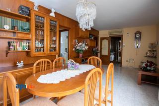 Pis  Carrer baronessa de malda. Te presentamos este piso en el centro de esplugues Pis  Carrer baronessa de malda. Te presentamos este piso en el centro de esplugues