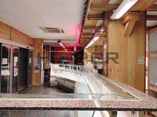 Local commercial à Riu llobregat 45. Local comercial en carrer riu llobregat, prat de llobregat Local commercial à Riu llobregat 45. Local comercial en carrer riu llobregat, prat de llobregat