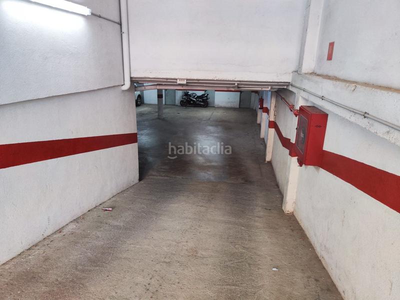 Foto 1575a337-72d5-47cd-9f11-4611ec973299. Aparcament cotxe a Llagostera Foto 1575a337-72d5-47cd-9f11-4611ec973299. Aparcament cotxe a Llagostera