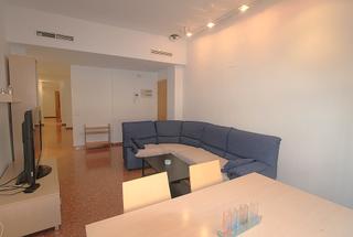 Miete Etagenwohnung in Carrer poeta ricardo valero 4a. Piso de tres dormitorios, dos baños y amueblado. Miete Etagenwohnung in Carrer poeta ricardo valero 4a. Piso de tres dormitorios, dos baños y amueblado.