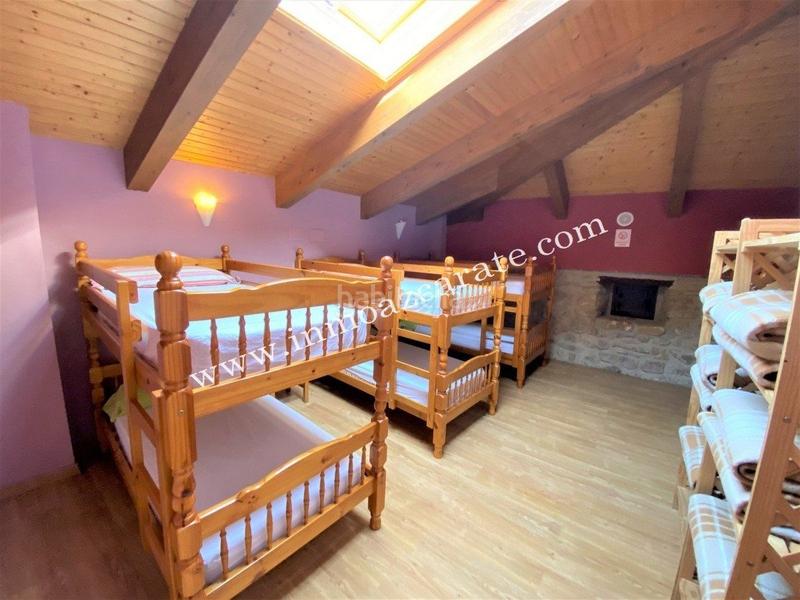Foto 8d6d933c-fb45-4be2-b63d-38ce265a79ed. Edifici a Yerri Foto 8d6d933c-fb45-4be2-b63d-38ce265a79ed. Edifici a Yerri