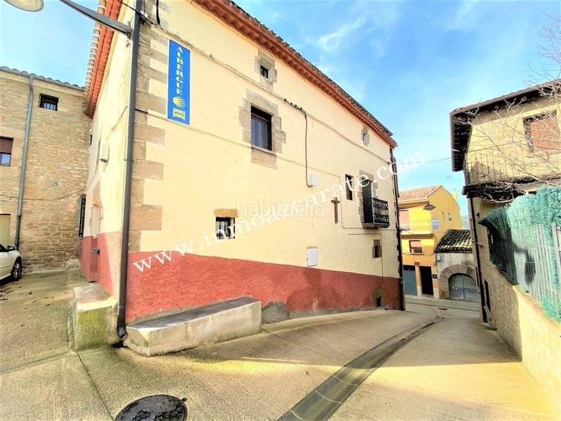 Foto d883f375-a722-4b77-9976-2e369bf7cfa9. Edifici a Yerri Foto d883f375-a722-4b77-9976-2e369bf7cfa9. Edifici a Yerri