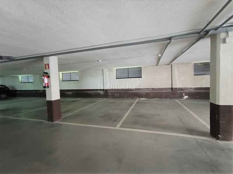 Foto ca7b23fc-64da-45f4-8a22-2d6c553e7a8c. Parking coche en Sopelana Foto ca7b23fc-64da-45f4-8a22-2d6c553e7a8c. Parking coche en Sopelana