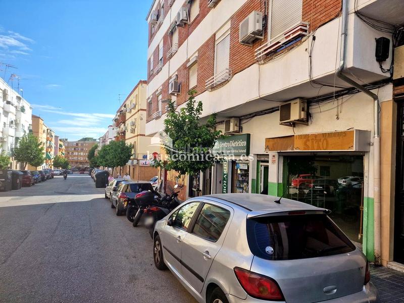 Foto 01c86710-03d1-423d-8db5-973d26b0ce6f. Local comercial a Peñamefecit - Avda Barcelona Jaén Foto 01c86710-03d1-423d-8db5-973d26b0ce6f. Local comercial a Peñamefecit - Avda Barcelona Jaén