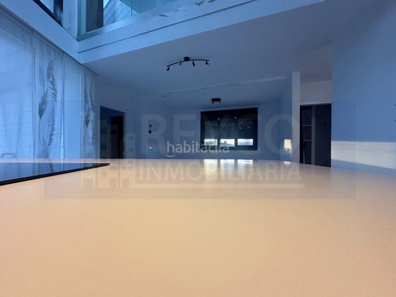 Foto 23c5f12f-9543-4842-98a1-4aa6eb14fb9a. Casa chalet independiente con piscina en zona los manzanos en Lardero Foto 23c5f12f-9543-4842-98a1-4aa6eb14fb9a. Casa chalet independiente con piscina en zona los manzanos en Lardero