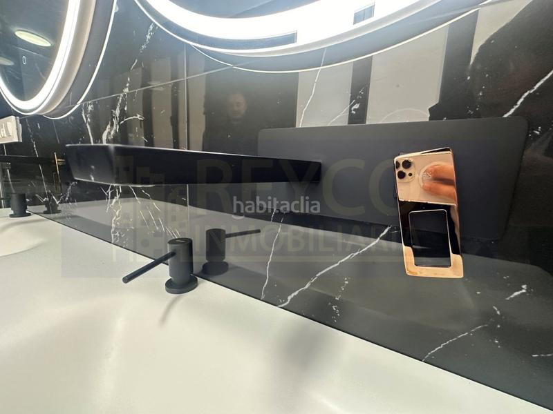 Foto 56dc57b8-09af-49d9-8599-7b5cdb9ac473. Casa chalet independiente con piscina en zona los manzanos en Lardero Foto 56dc57b8-09af-49d9-8599-7b5cdb9ac473. Casa chalet independiente con piscina en zona los manzanos en Lardero