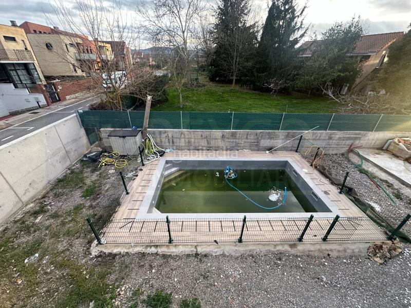 Foto 87106db3-b0a7-4917-aceb-2aec845db9b4. Casa chalet independiente con piscina en zona los manzanos en Lardero Foto 87106db3-b0a7-4917-aceb-2aec845db9b4. Casa chalet independiente con piscina en zona los manzanos en Lardero