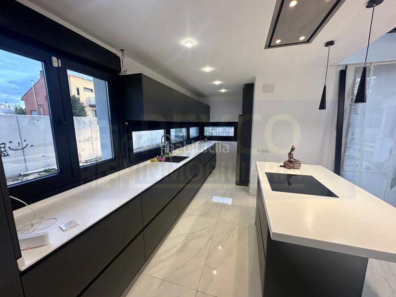 Foto e17b4737-f08a-4874-b590-bebcf04671a0. Casa chalet independiente con piscina en zona los manzanos en Lardero Foto e17b4737-f08a-4874-b590-bebcf04671a0. Casa chalet independiente con piscina en zona los manzanos en Lardero