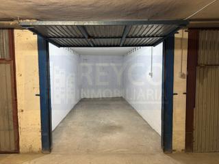 Aparcament cotxe N/a. Se vende garajetrastero de 16 metros cuadrados Aparcament cotxe N/a. Se vende garajetrastero de 16 metros cuadrados