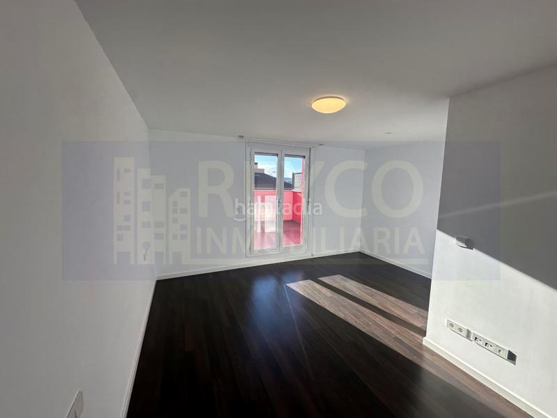 Foto 96d9bec9-f561-43e9-81d1-0a30568666b7. Apartamento ático en r1 en Lardero Foto 96d9bec9-f561-43e9-81d1-0a30568666b7. Apartamento ático en r1 en Lardero