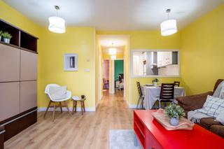 Pis a Calle casta alvarez 16. Piso con luz, encanto y ubicación Pis a Calle casta alvarez 16. Piso con luz, encanto y ubicación