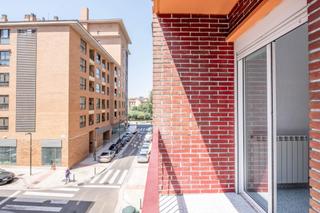 Pis Calle aljaferia 12. Tu nuevo hogar en la almozara, junto al parque de la aljafería Pis Calle aljaferia 12. Tu nuevo hogar en la almozara, junto al parque de la aljafería