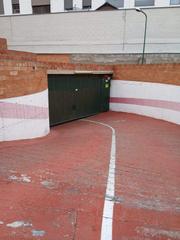 Lloguer Aparcament cotxe Calle de alejandro oliván 9. Se alquila amplia plaza de garaje Lloguer Aparcament cotxe Calle de alejandro oliván 9. Se alquila amplia plaza de garaje