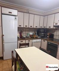 Pis a Centro. Se vende piso en la calle autonomia cerca del colegio del pilar Pis a Centro. Se vende piso en la calle autonomia cerca del colegio del pilar