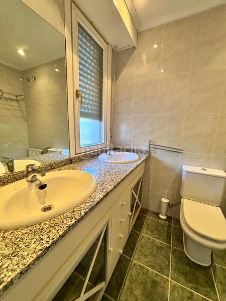 Foto 7eb2b033-45a5-4897-9bd7-a8e1cba06966. Maison jumelée avec chauffage parking dans Urduliz Foto 7eb2b033-45a5-4897-9bd7-a8e1cba06966. Maison jumelée avec chauffage parking dans Urduliz